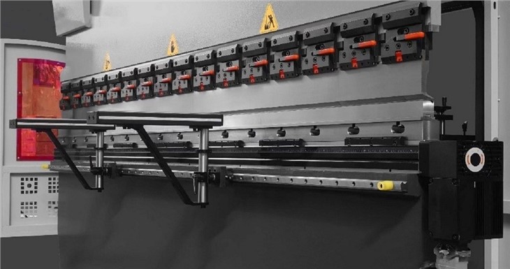 CNC Bending Machine